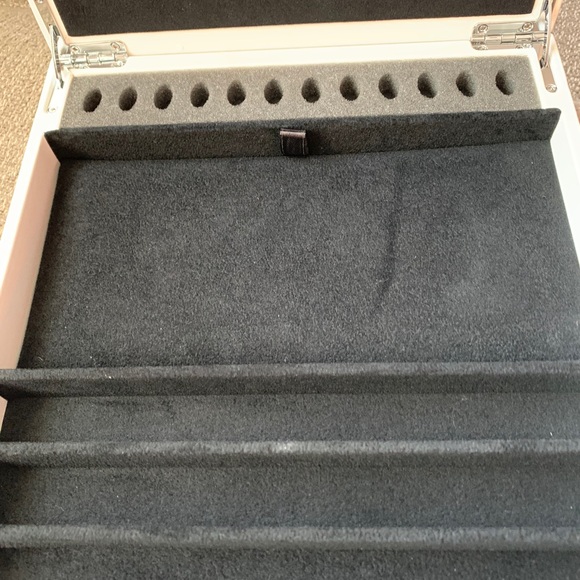 Pandora Jewelry Box New - Picture 5 of 8